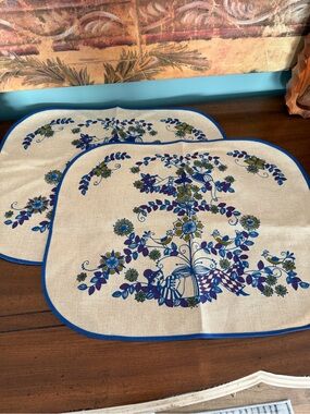 Figgio Turi Two Vintage “Lazy Lotta” Placemats